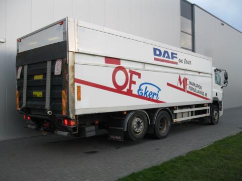 Фургоны DAF CF85 вид сзади