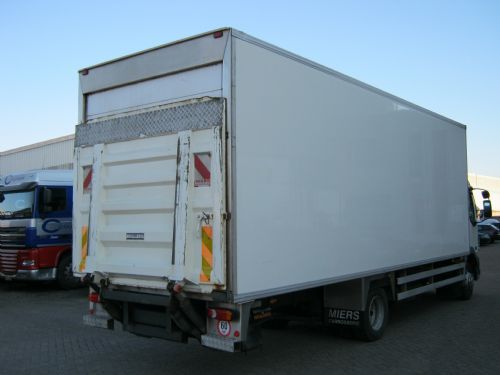 Европейские грузовики DAF FA LF55.180 Euro3 вид сзади