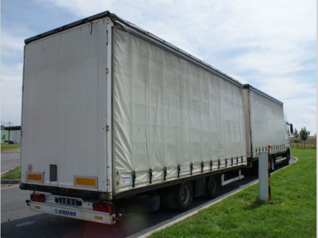 Европейские грузовики DAF 95.430XF вид сзади
