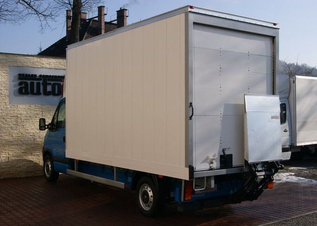 Европейские грузовики RENAULT MASTER 2.5 DCI KONTENER WINDA