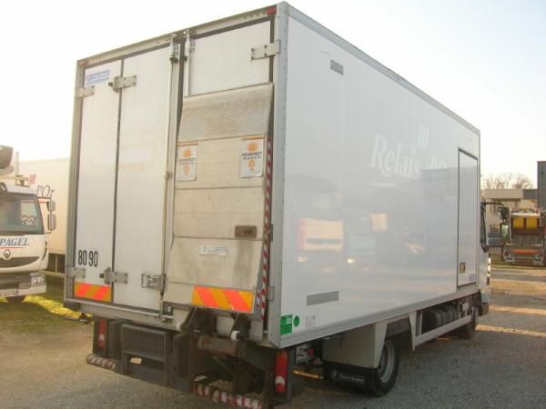 Европейские грузовики RENAULT MIDLUM 220 DXI