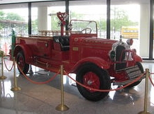 Этот автомобиль был на службе в Пожарной команде Чикаго с 1930 по 1941 годы