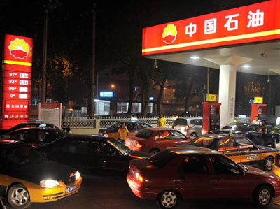 Китай поднимает цены на бензин и дизельное топливо на 7% сегодня