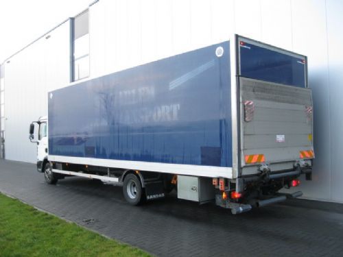 Европейские грузовики MAN TGL 12.210 4X2 MANUEL EURO 4 вид сбоку 
